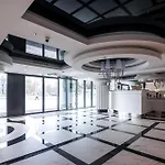 Diamond Class Hanza Tower 아파트 *