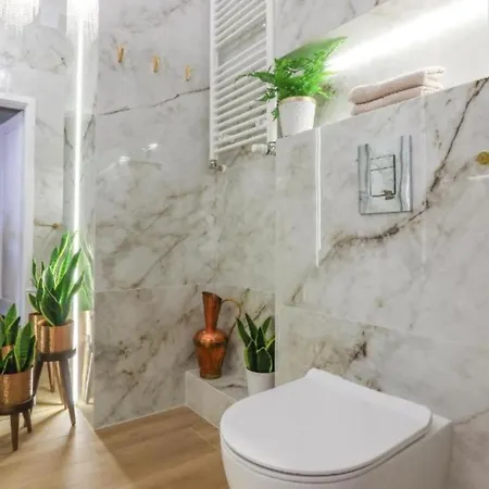 Apartment Diamond Class Hanza Tower