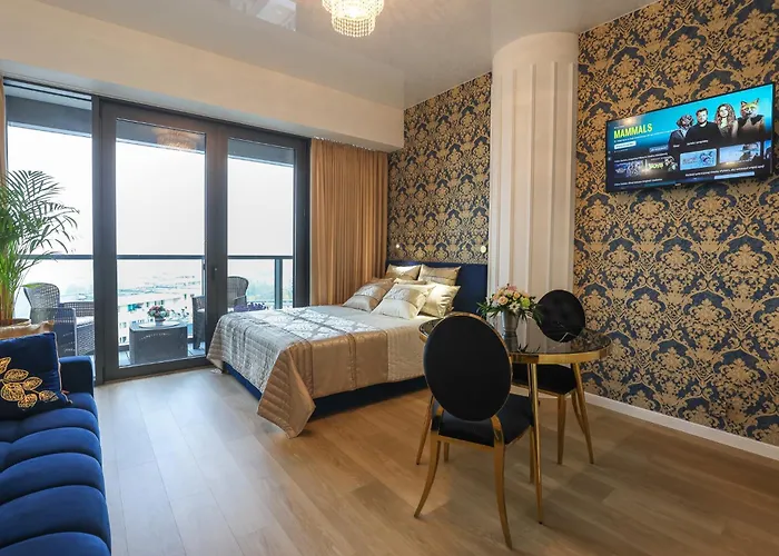 Diamond Class Hanza Tower Lägenhet *