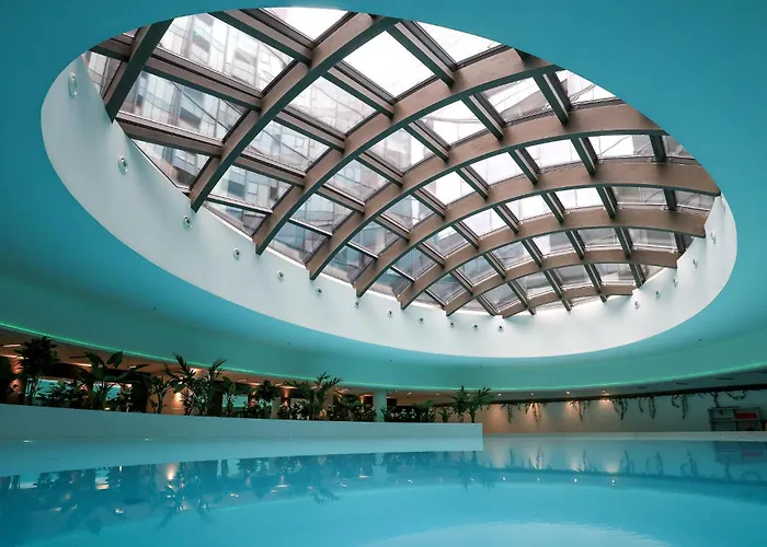 Diamond Class Hanza Tower シュチェチン